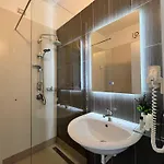 Koala 酒店 Vlorë